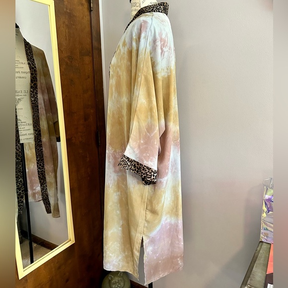 Tie Dye & Leopard Print Kimono by Amaryllis x Ashlee Nichols - Picture 4 of 10